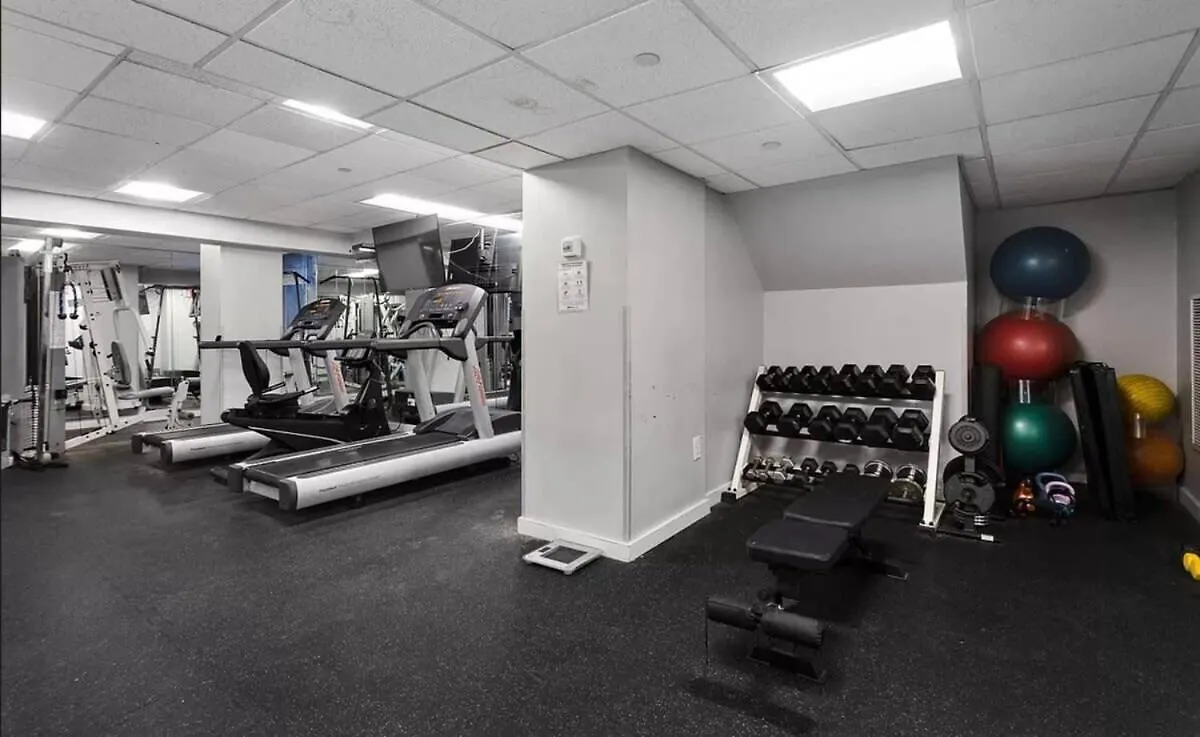 73-703 New Studio Uws Doorman Gym New York